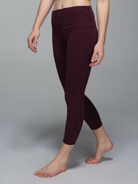 Lululemon Wunder Under Crop II *Cotton Roll Down, Heathered Bordeaux, size 0/2